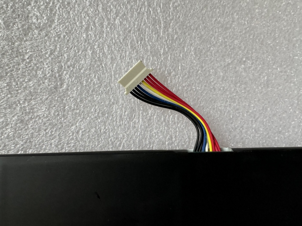 KUU W041-F156-BT-3